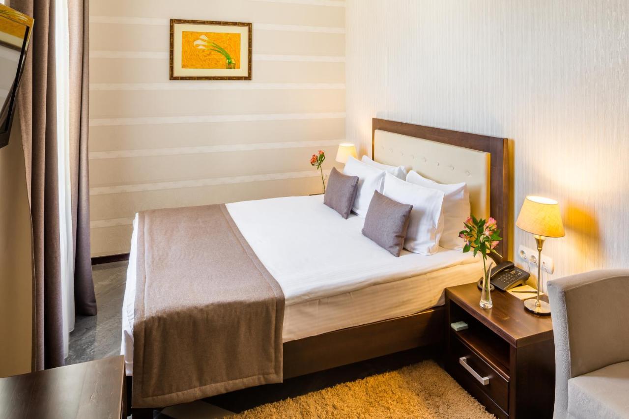 Taurus Hotel & Spa Lviv Extérieur photo
